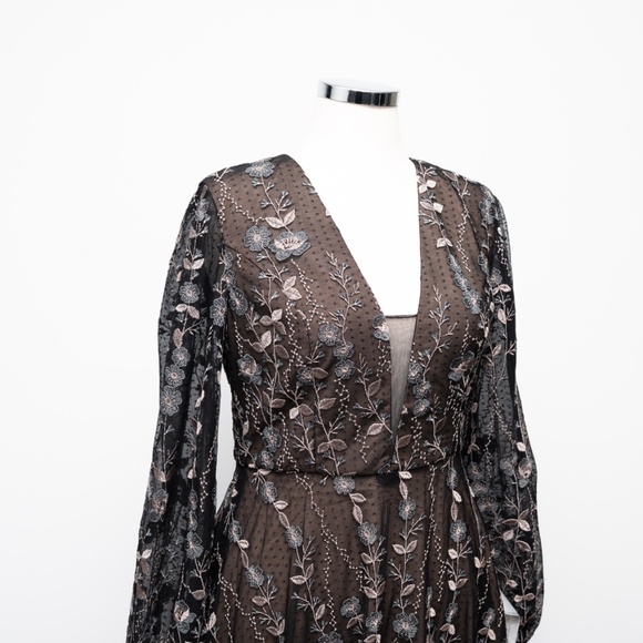 Dress The Population – Sabrina Floral Embroidered Dress - Picture 11 of 13